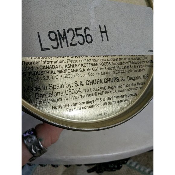 Vintage Buffy Chupa Chups Tin - Picture 6 of 6